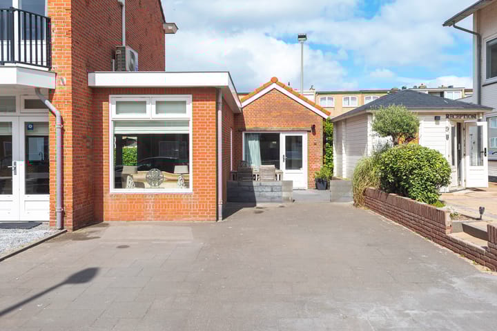 Foto 48 van Burgemeester Engelbertsstraat 3