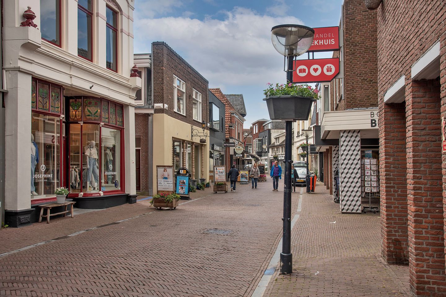 View photo 5 of Grootestraat 23