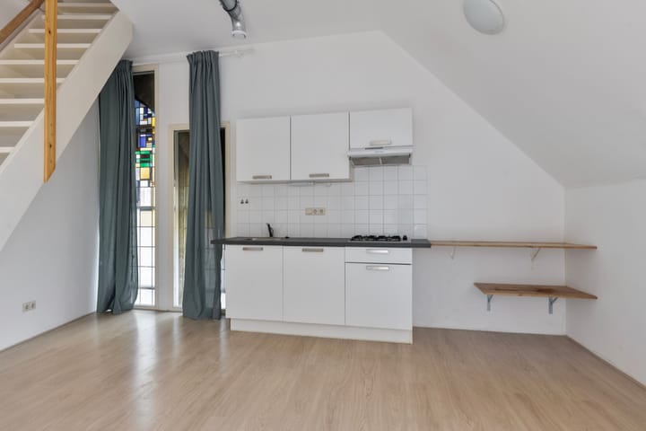 Foto 8 van Meeuwerderweg 75-18