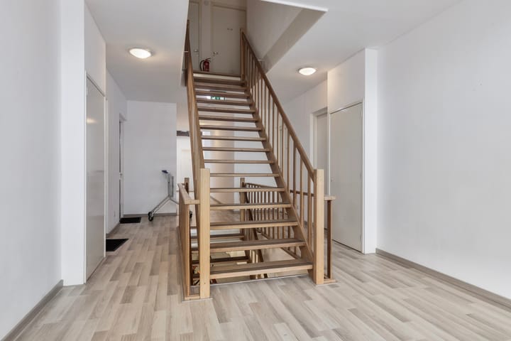 Foto 13 van Meeuwerderweg 75-18