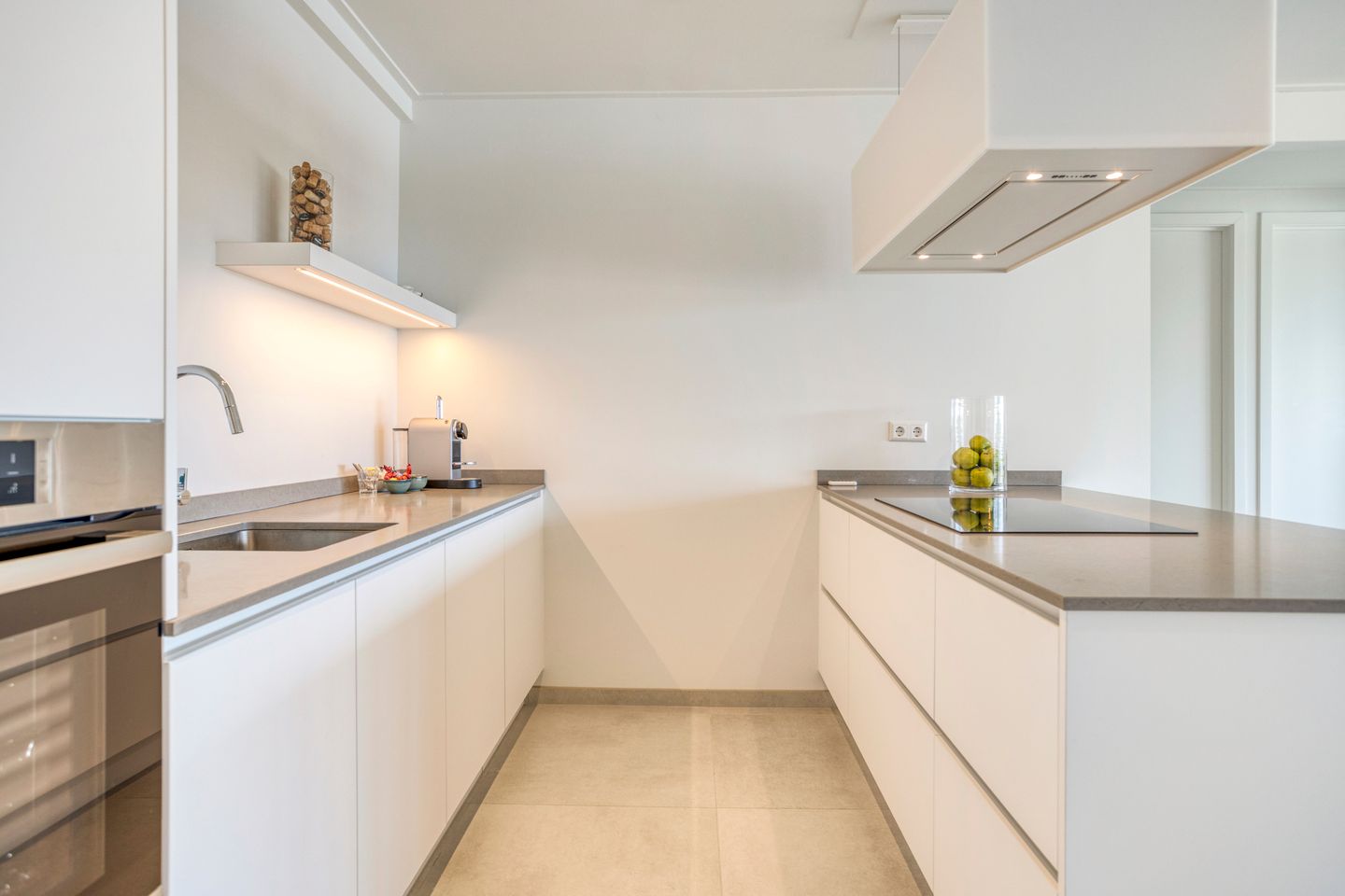 Foto 10 van Muidenweg 1-D