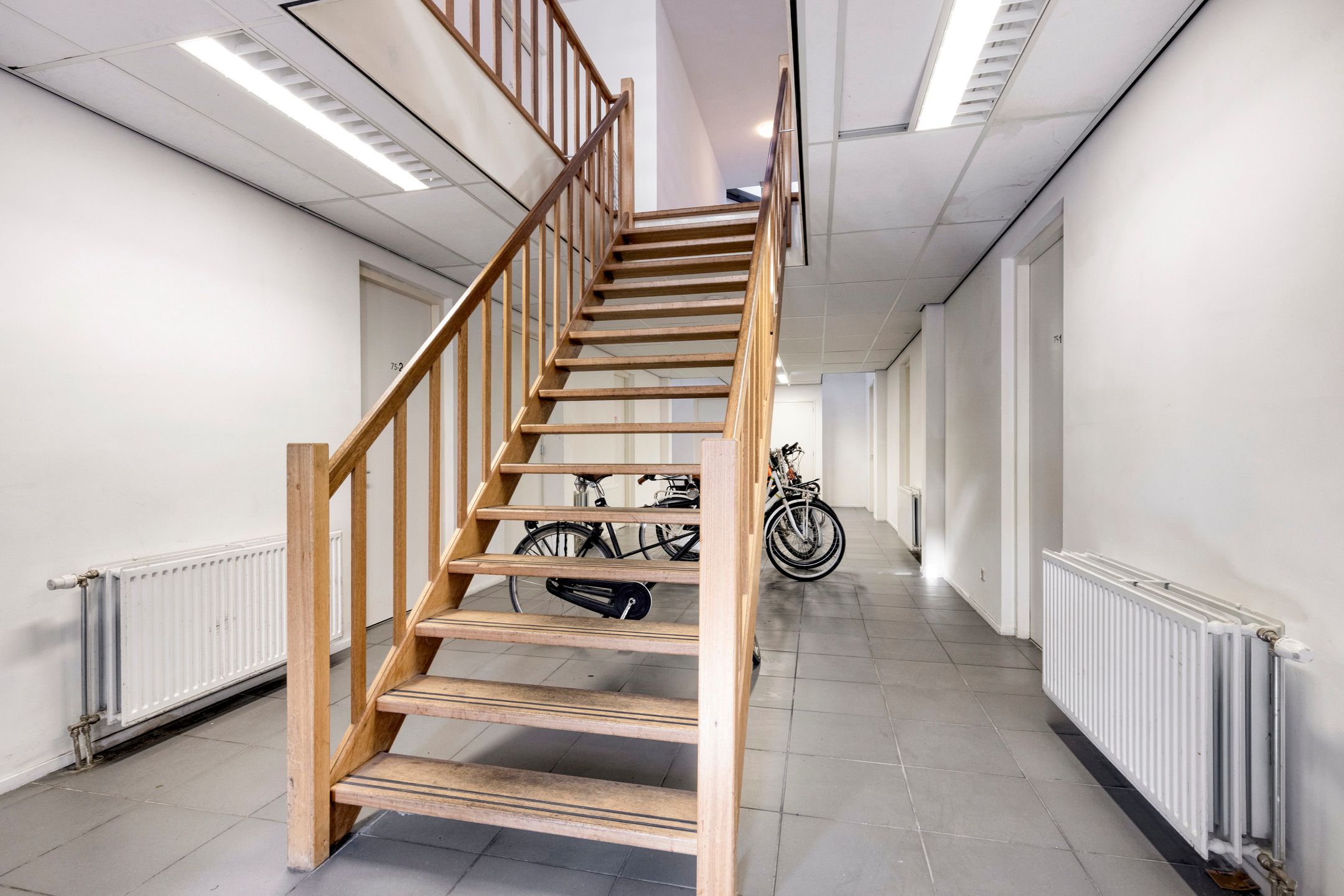 Foto 12 van Meeuwerderweg 75-9