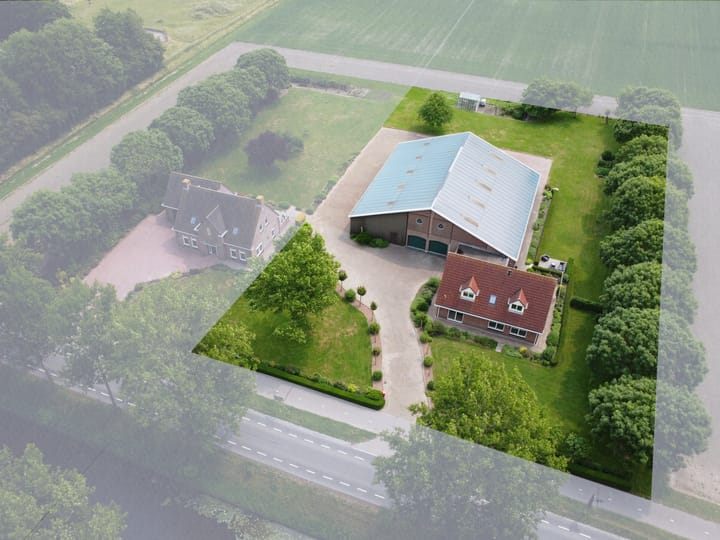 Foto 2 van Hoofdweg 1052