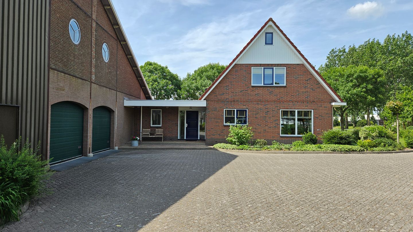 Foto 35 van Hoofdweg 1052