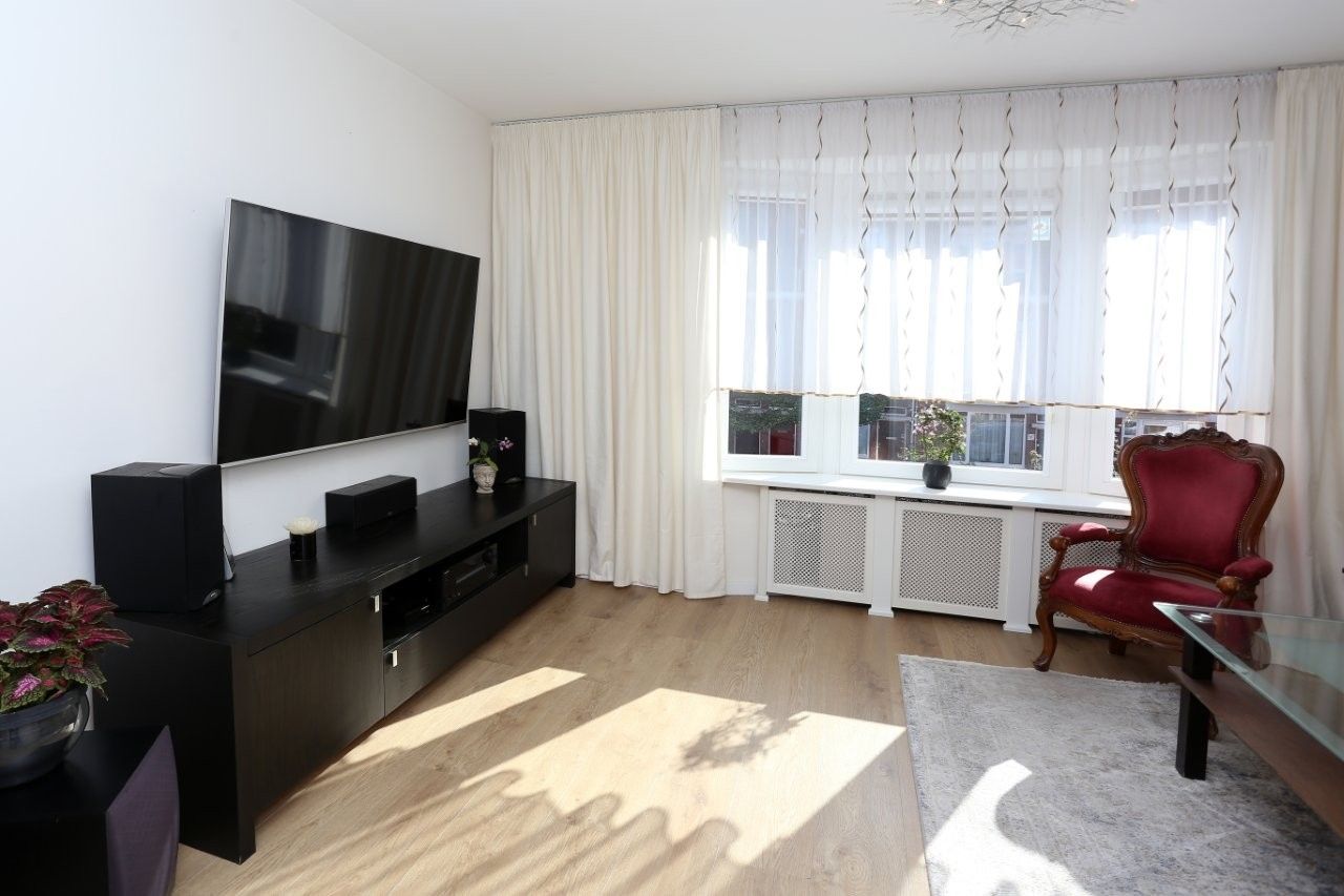 Foto 9 van Ernest Staasstraat 36