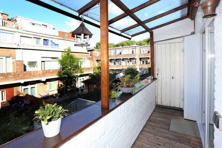 Foto 18 van Ernest Staasstraat 36