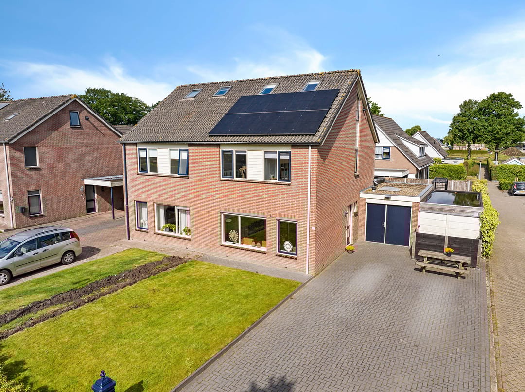 Foto 1 van Buitenroede 11