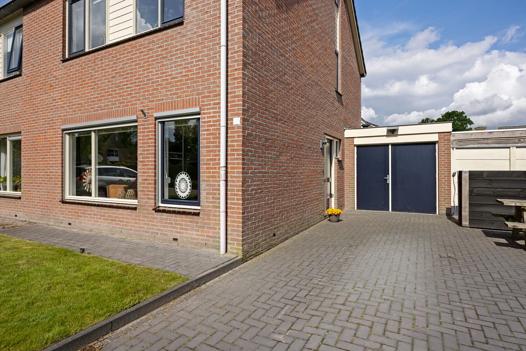 Foto 7 van Buitenroede 11