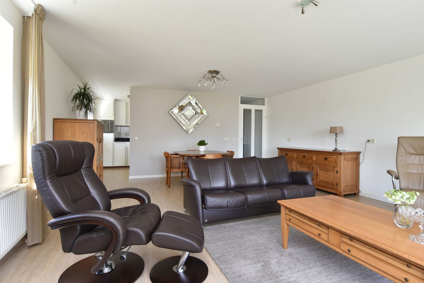 Foto 14 van Meteorenweg 40