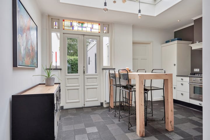 Foto 14 van Hasseltstraat 275