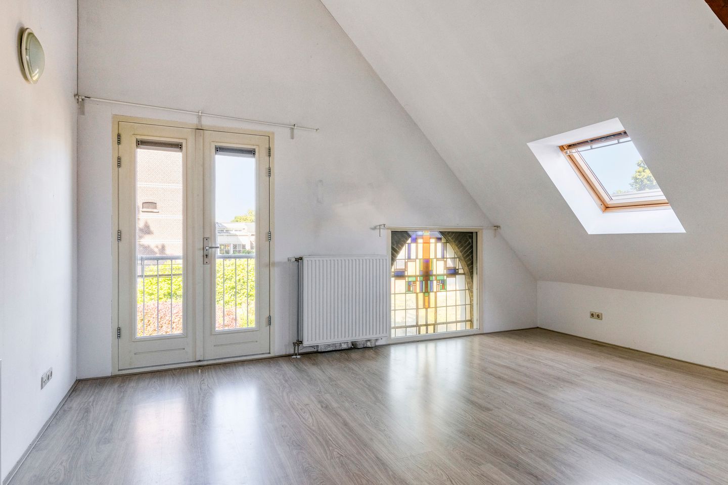 Foto 4 van Meeuwerderweg 75-12