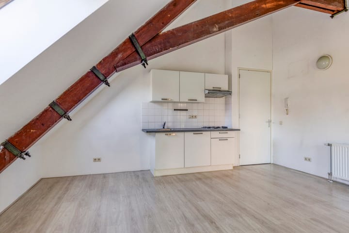 Foto 5 van Meeuwerderweg 75-12