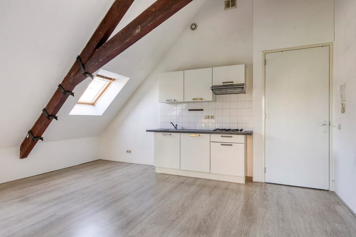 Foto 7 van Meeuwerderweg 75-12