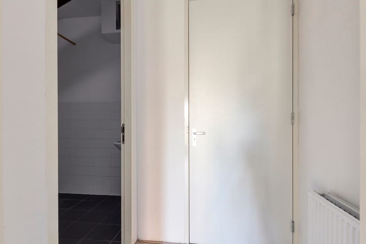 Foto 10 van Meeuwerderweg 75-12