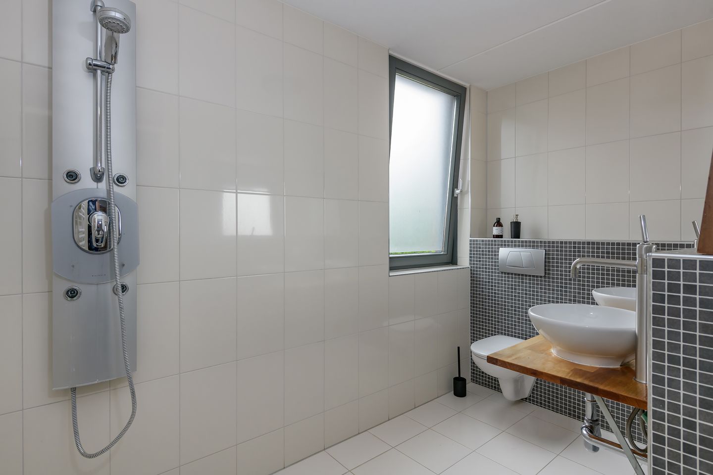 Foto 19 van Lage Landenlaan 40