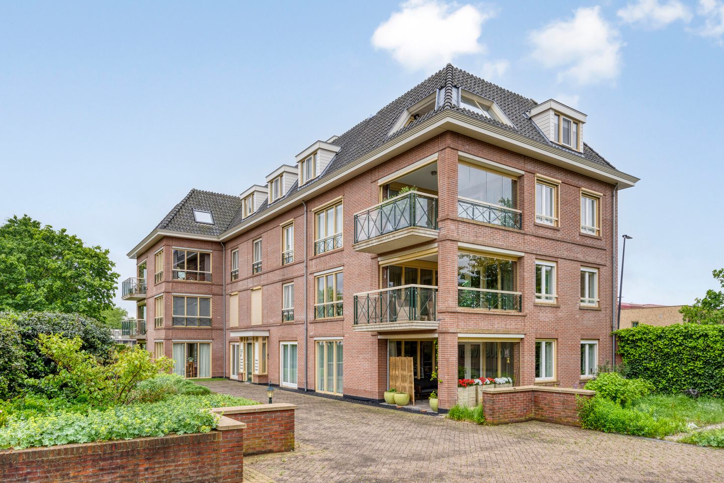 Foto 1 van Stationslaan 115-19