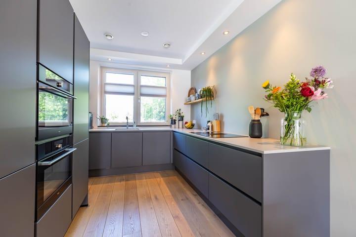 Foto 12 van Melisseweg 17-K