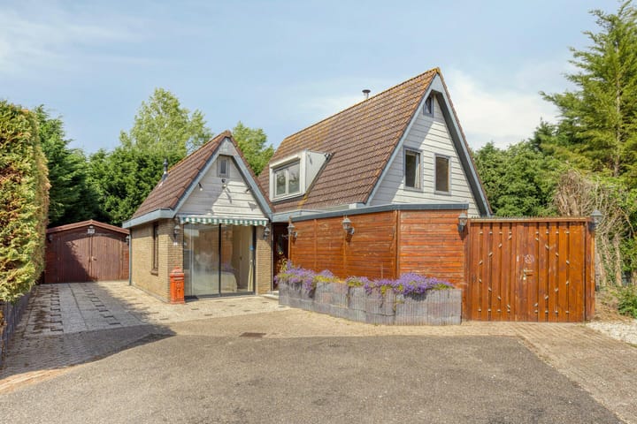 Foto 1 van Perenlaan 4