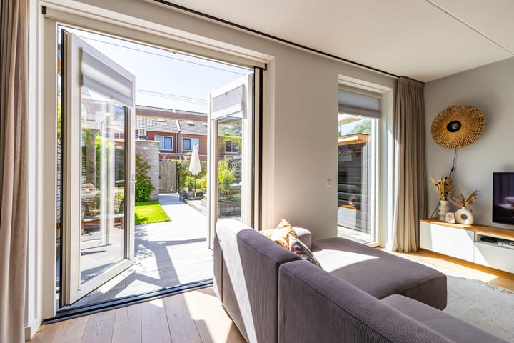 Foto 15 van Melisseweg 17-K