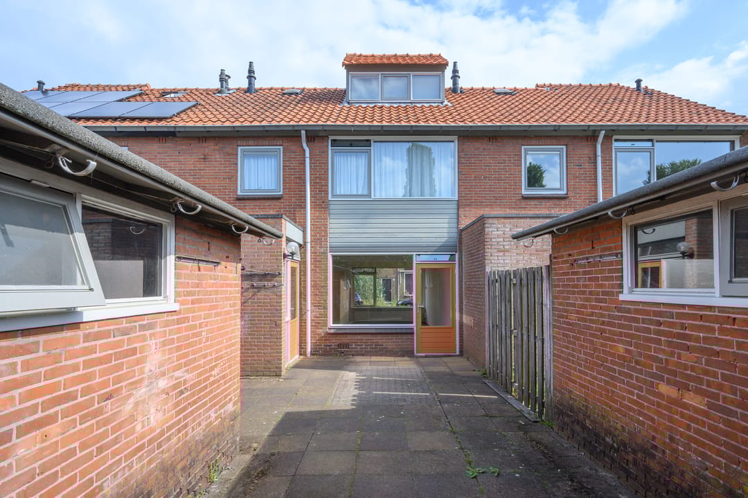 Foto 2 van J.H. van 't Hoffstraat 3