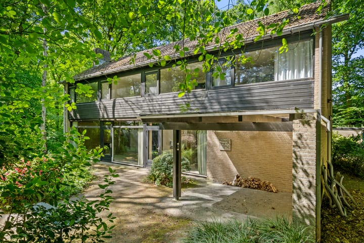 Photo 23 of Prins Clauslaan 8