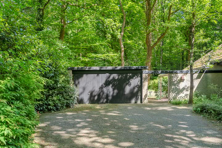 Photo 34 of Prins Clauslaan 8