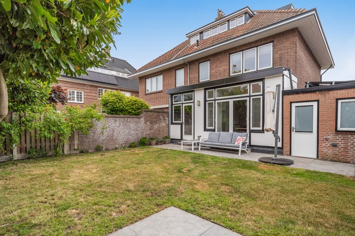 Photo 2 of Middelweg 29