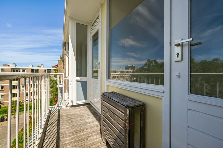 Foto 9 van van Benthuysenlaan 23