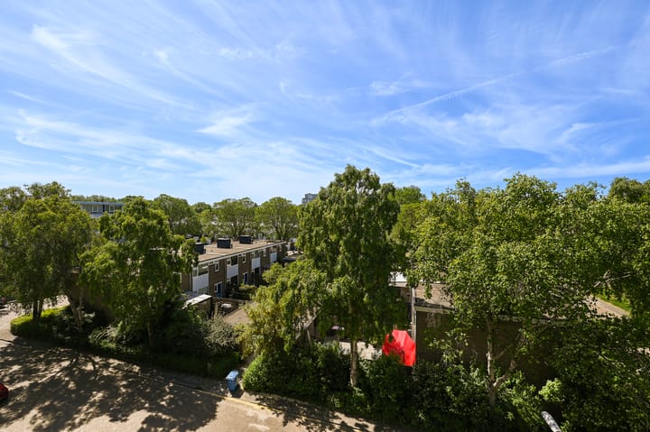 Foto 24 van van Benthuysenlaan 23