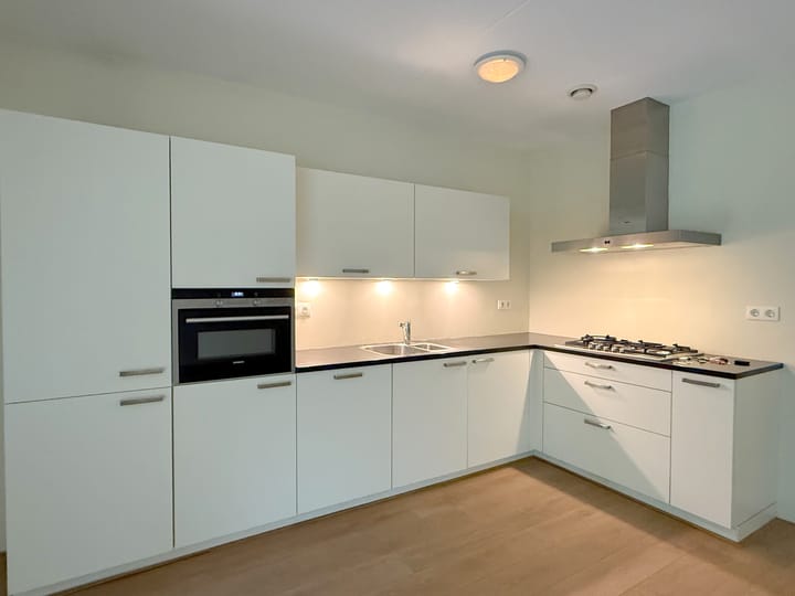 Foto 5 van Naarderstraat 81-2