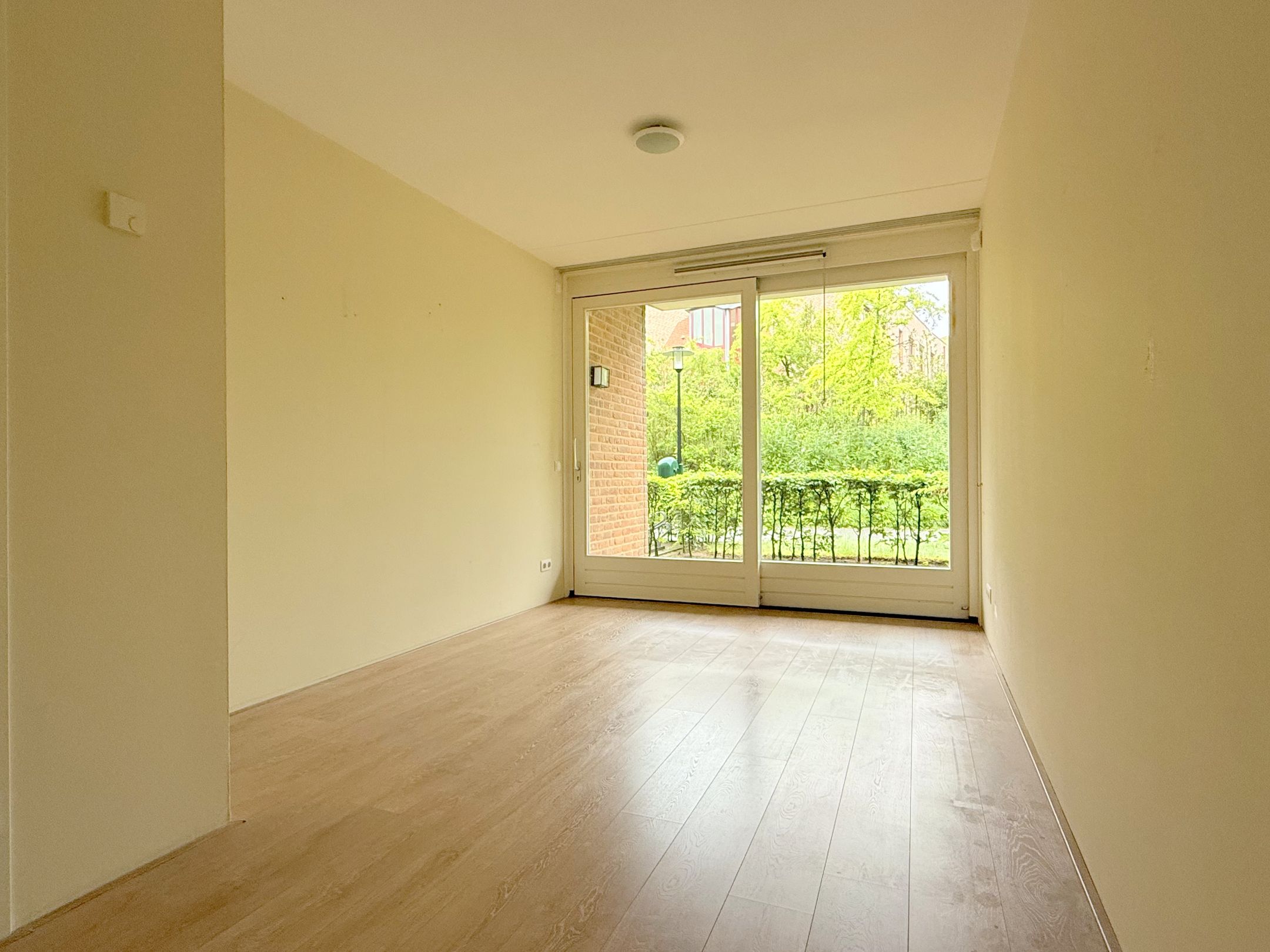 Foto 12 van Naarderstraat 81-2