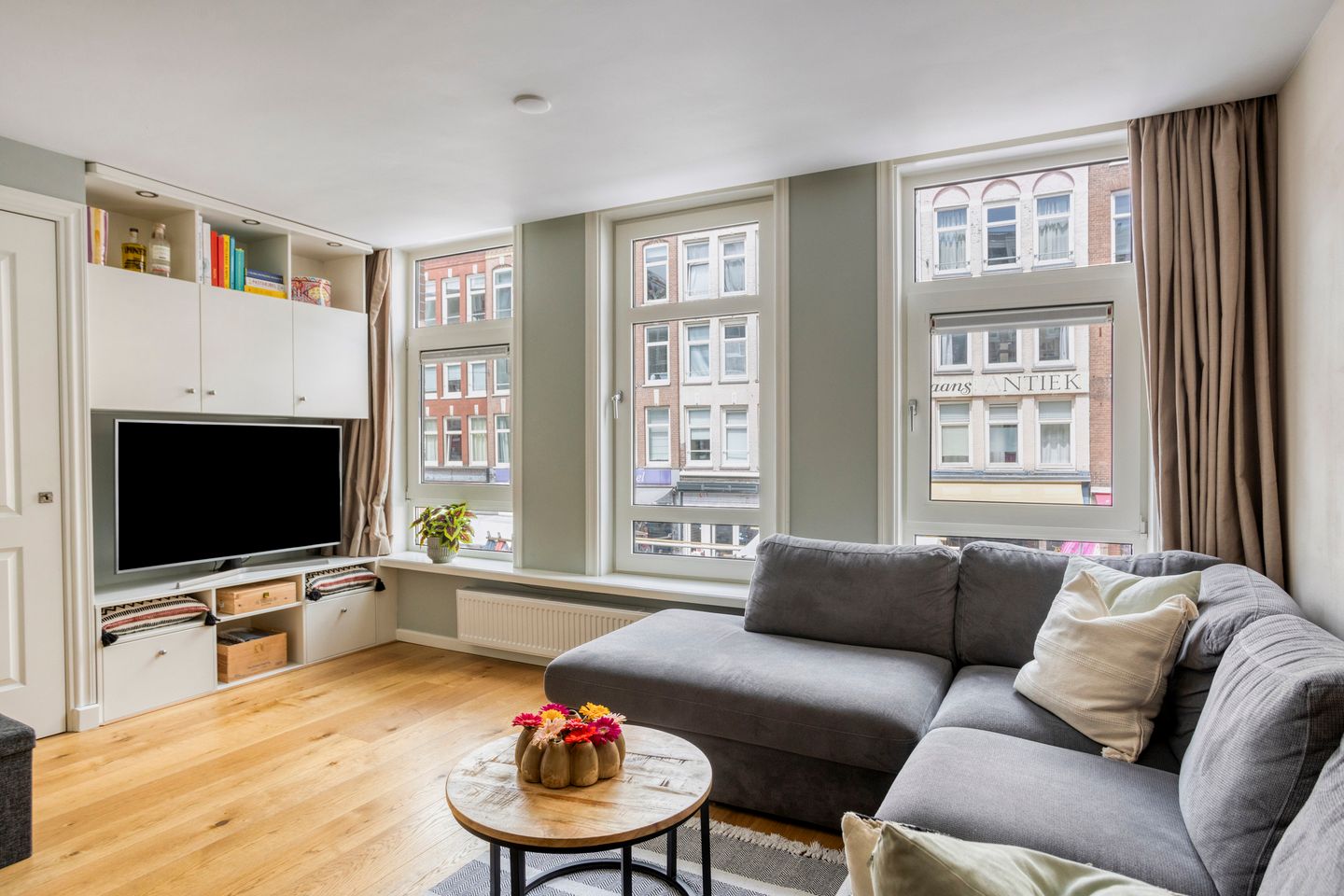 Foto 1 van Albert Cuypstraat 214-1