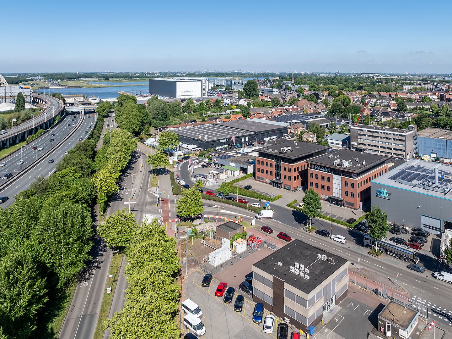 Bekijk foto 4 van Edisonweg 12
