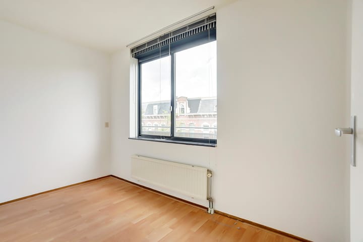 Foto 11 van Claes de Vrieselaan 173