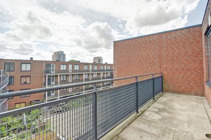 Foto 15 van Claes de Vrieselaan 173