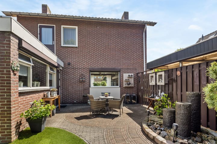 Foto 30 van St. Annastraat 22