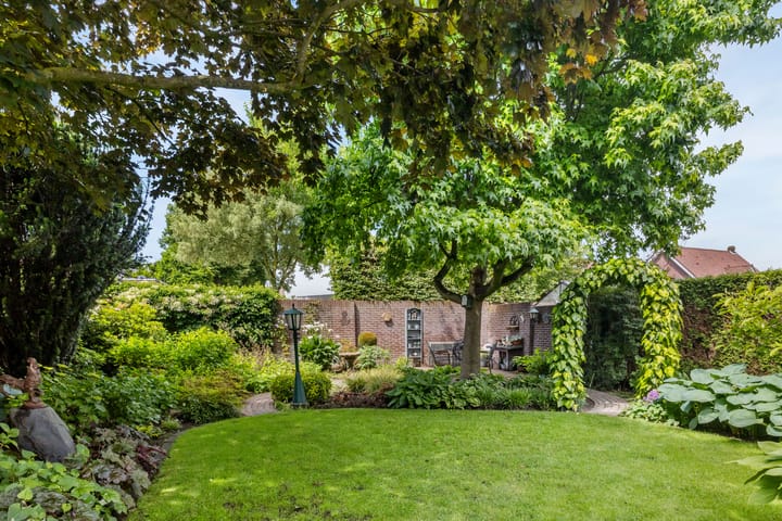 Foto 32 van St. Annastraat 22