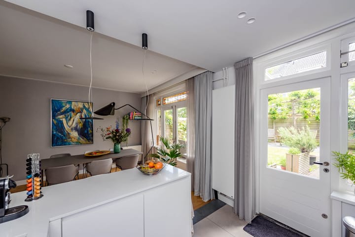 Photo 19 of Burgemeester Boreelstraat 15