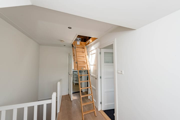 Photo 33 of Burgemeester Boreelstraat 15