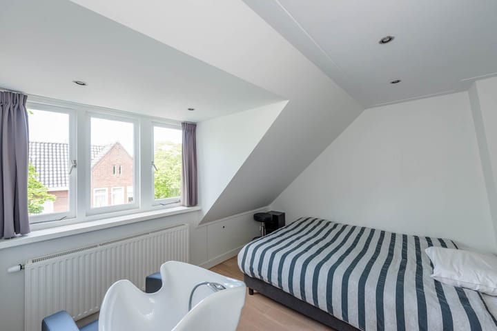 Photo 34 of Burgemeester Boreelstraat 15