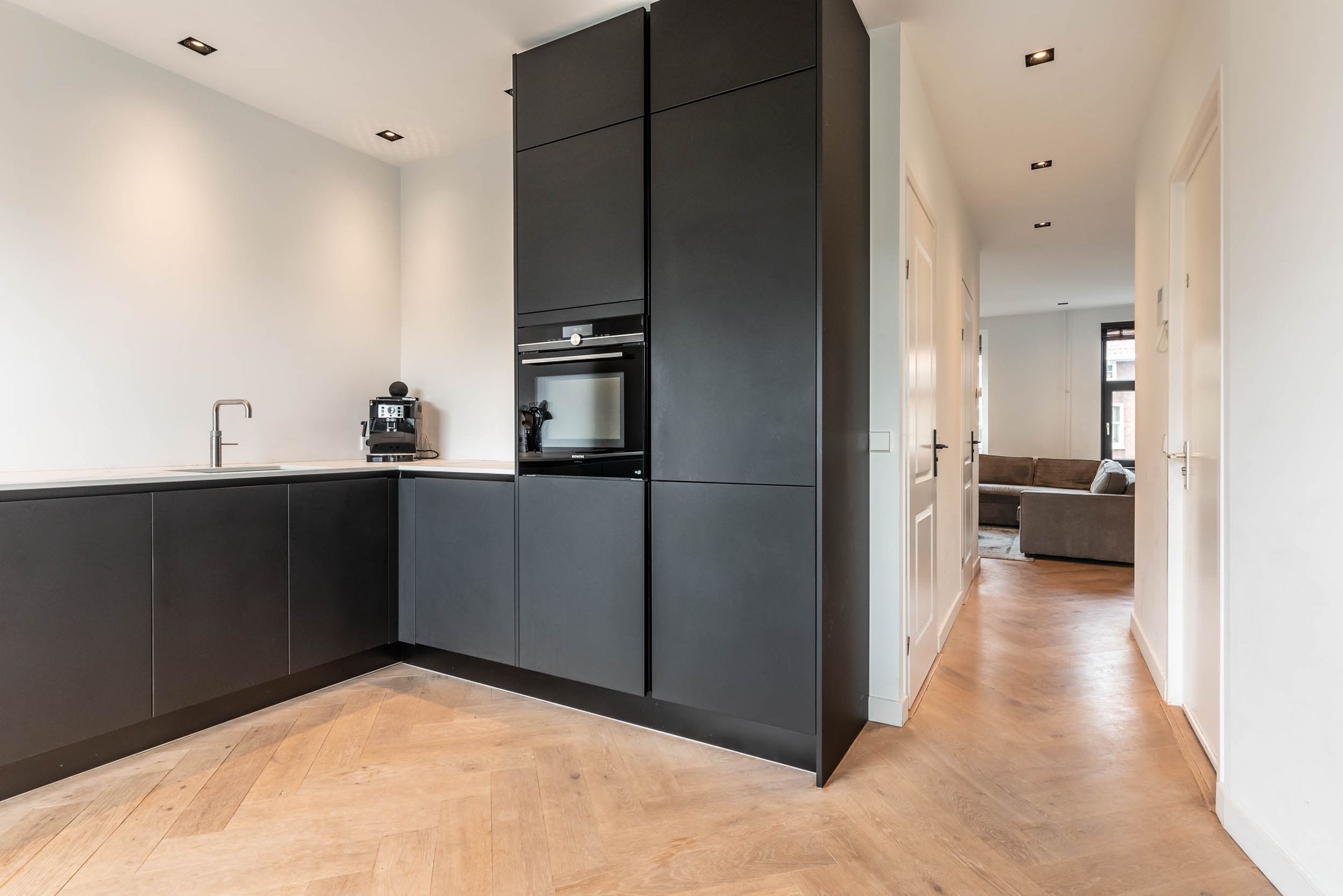 Foto 9 van Aalsmeerweg 121-3