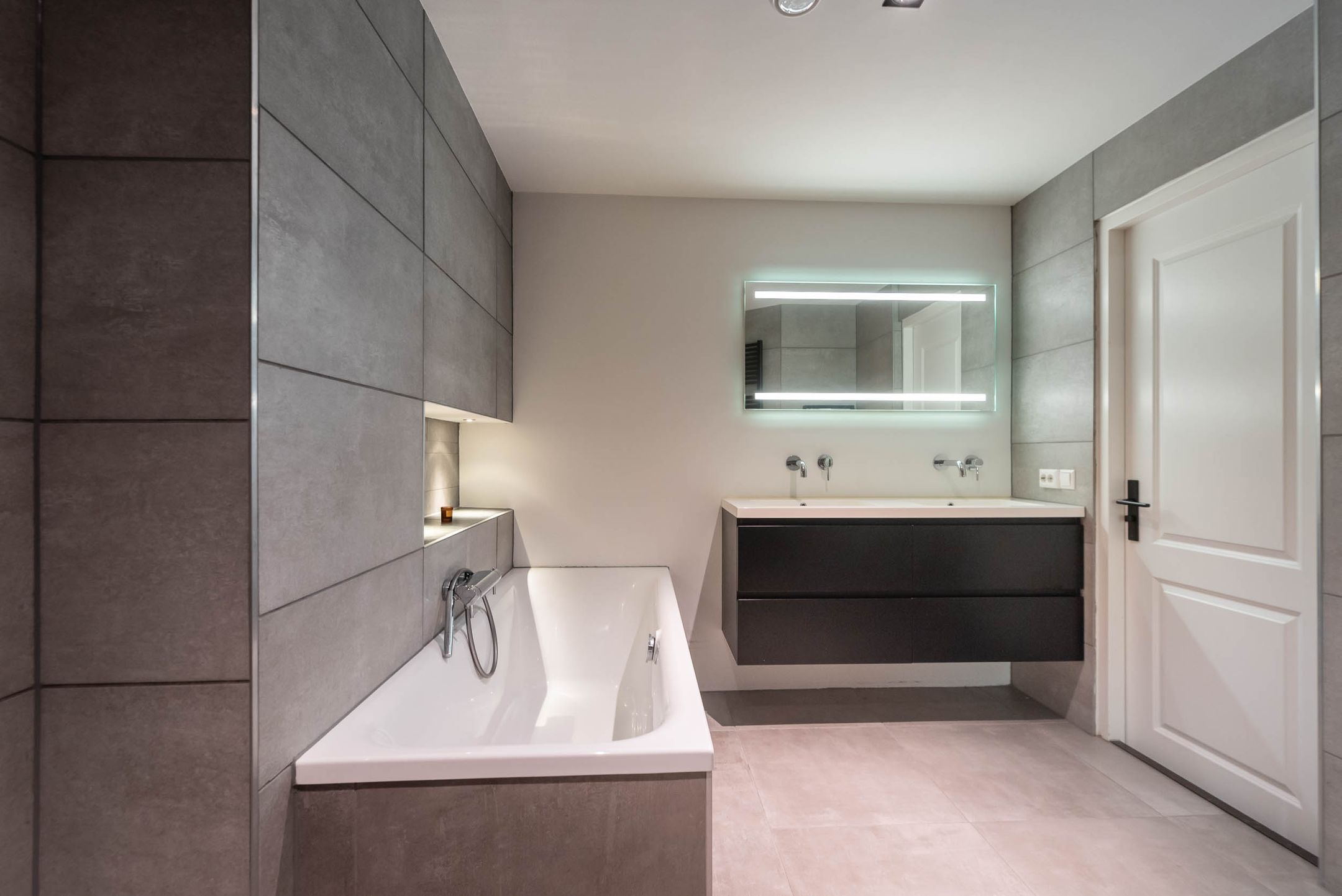 Foto 21 van Aalsmeerweg 121-3