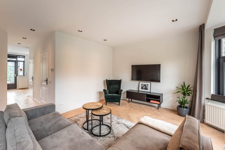 Foto 8 van Aalsmeerweg 121-3