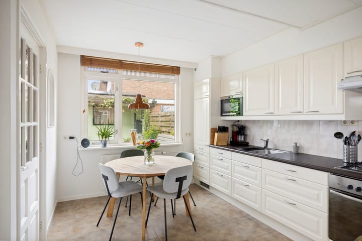 Foto 8 van Roveniusstraat 24