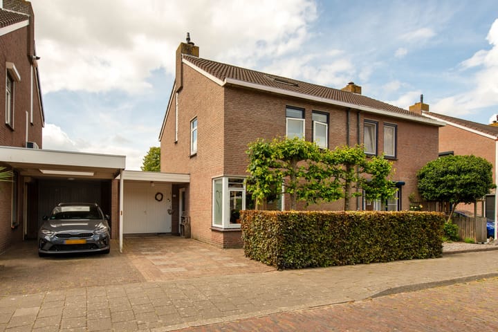 Photo 1 of Mgr Nolensstraat 12