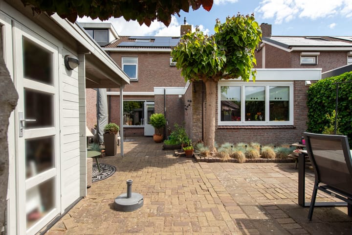 Photo 31 of Mgr Nolensstraat 12