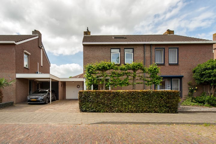 Photo 38 of Mgr Nolensstraat 12