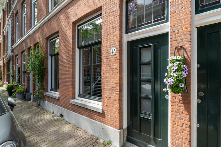 Foto 2 van Hugo de Grootstraat 43