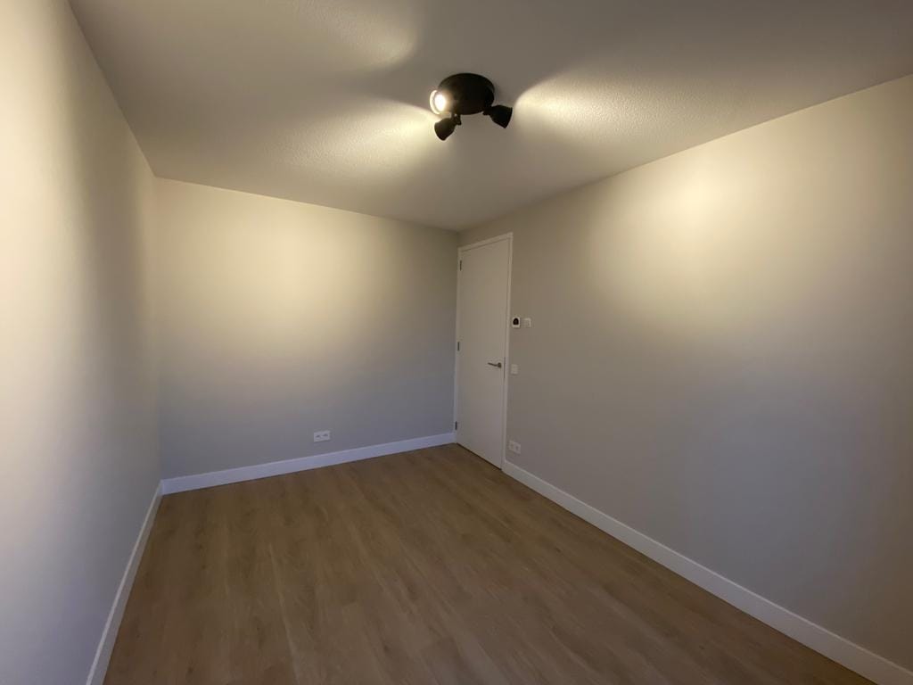 Foto 10 van Van Leeuwenhoekpark 17-B