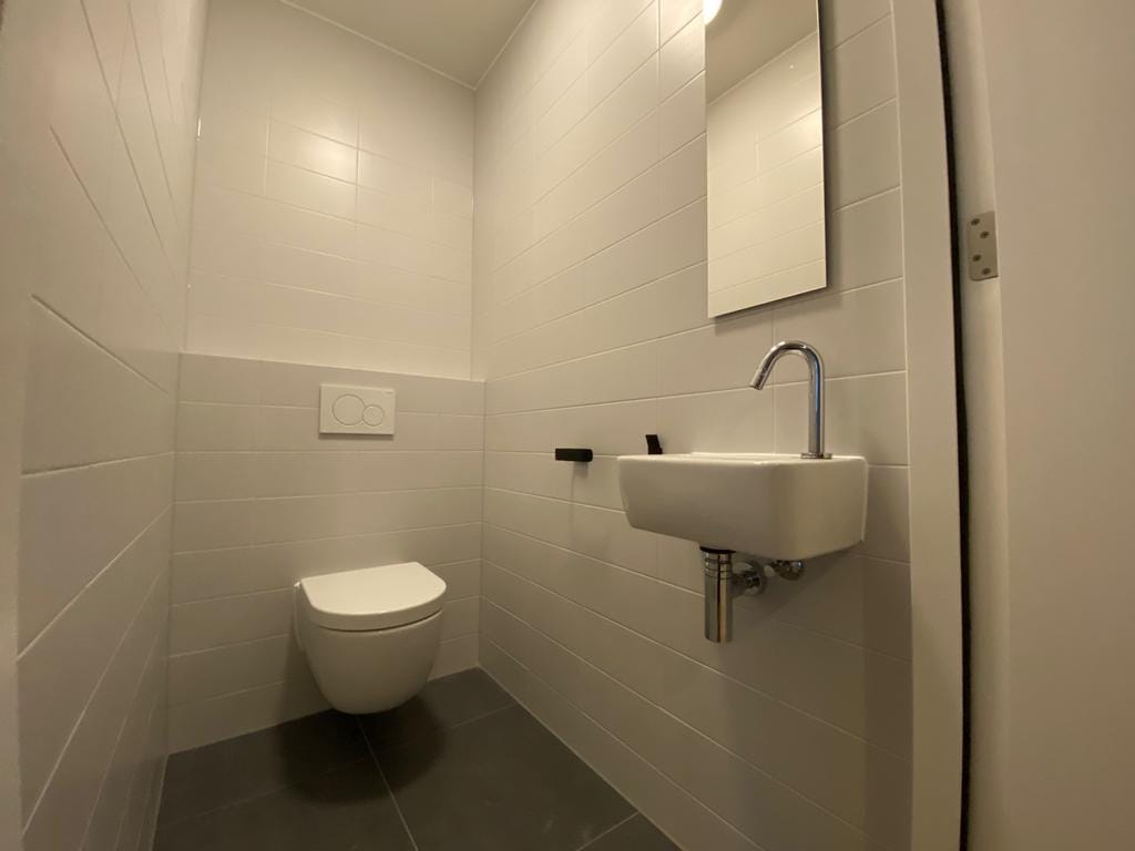 Foto 17 van Van Leeuwenhoekpark 17-B